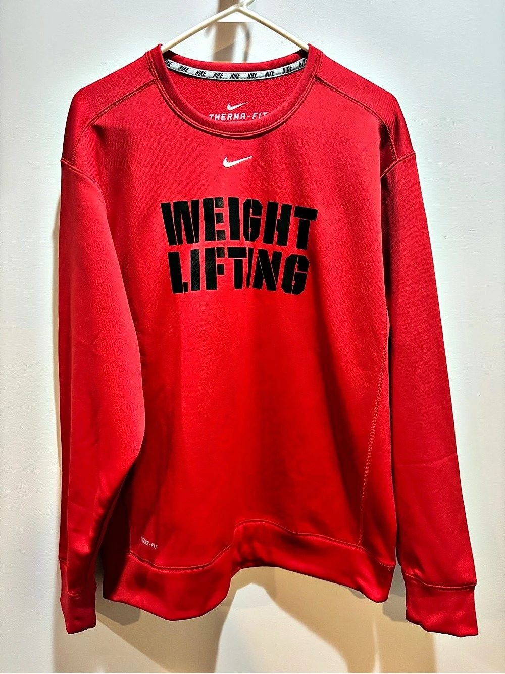 Nike THERMA-FIT Men's Graphic Sweatshirt Red & Black Large weight lifting